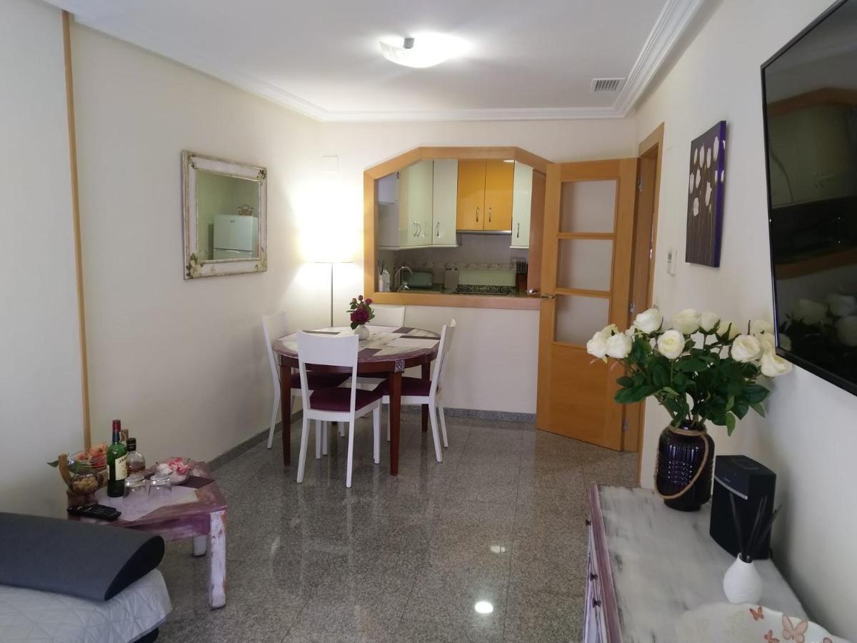 Sant Pere 139 Apartments Ел Кампело Екстериор снимка