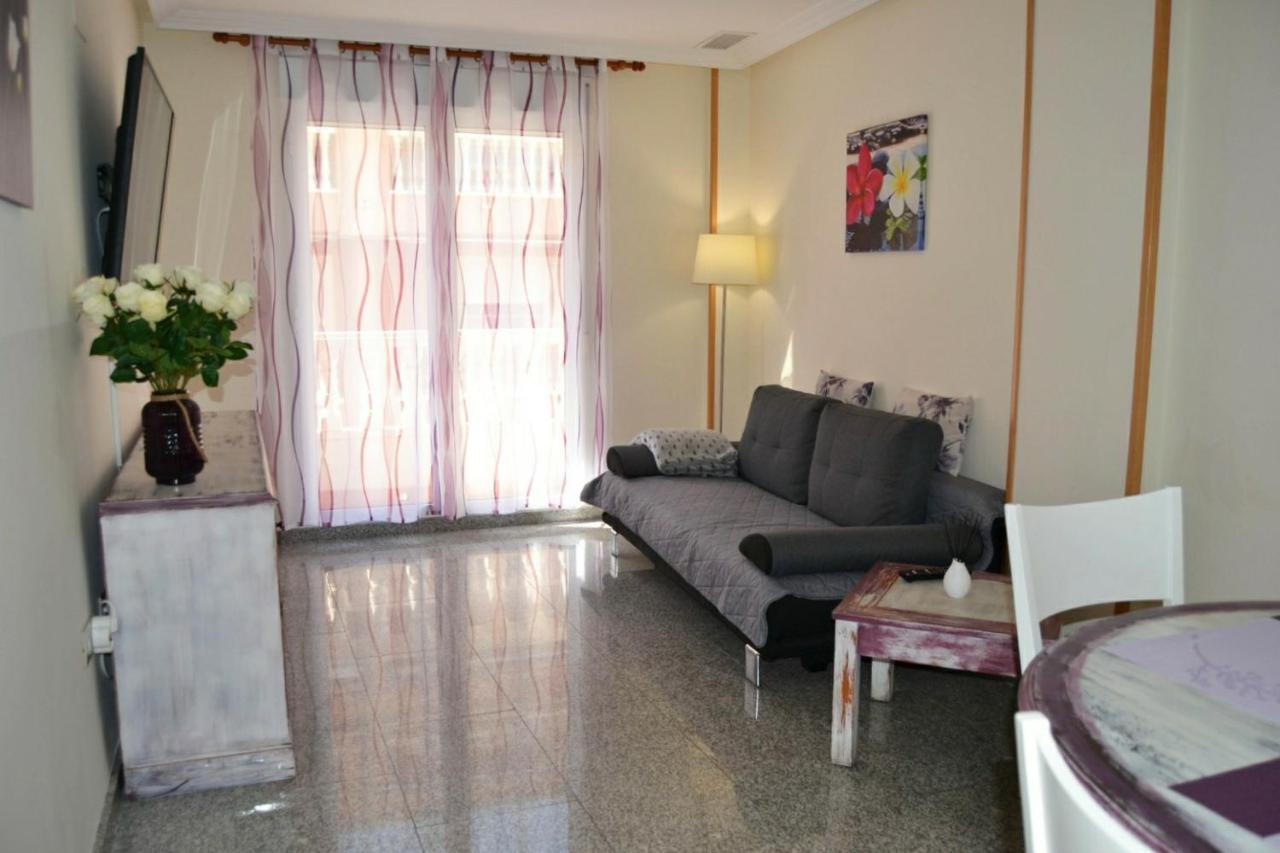 Sant Pere 139 Apartments Ел Кампело Екстериор снимка